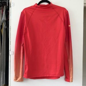 NIKE | Hyperwarm Long Sleeve Activewear Top